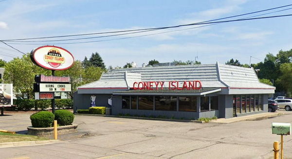 A&W Restaurant - Chelsea - 1555 Main St (newer photo)